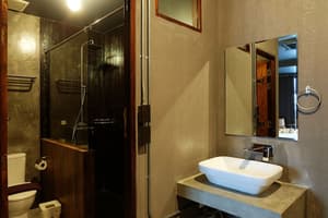 thumbnail: Bathroom
