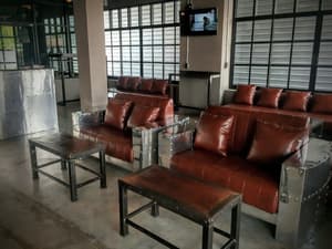 thumbnail: Lobby sitting area