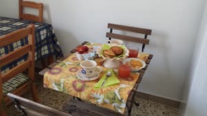 thumbnail: Breakfast area