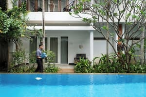 thumbnail: Pool
