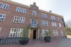 thumbnail: Exterior