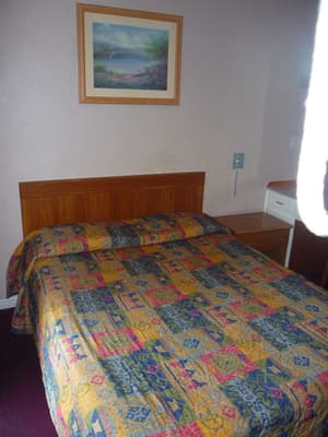 thumbnail: In-room dining