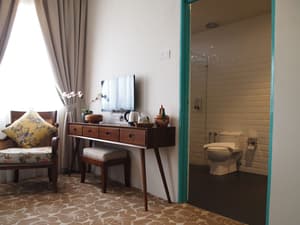 thumbnail: Room