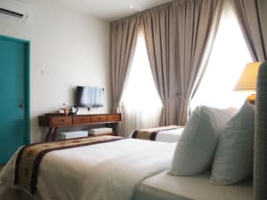 thumbnail: Room