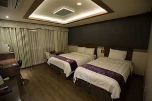 thumbnail: Room