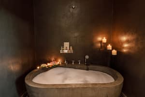 thumbnail: Private spa tub