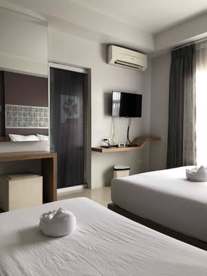 thumbnail: Room