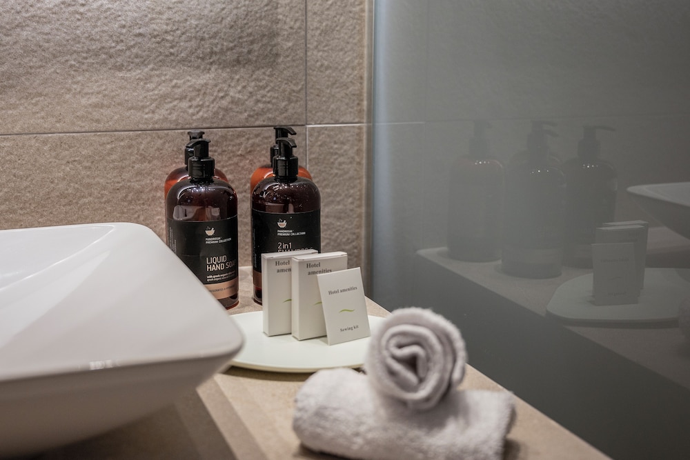 Bathroom amenities