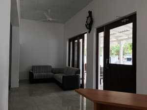thumbnail: Lobby sitting area