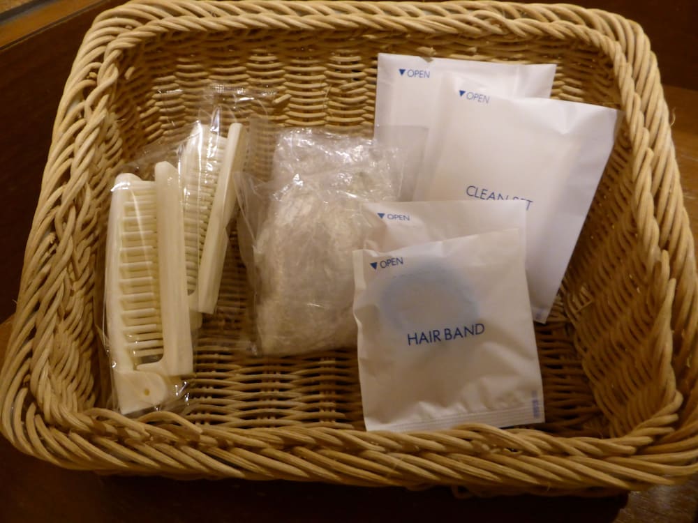 Bathroom amenities