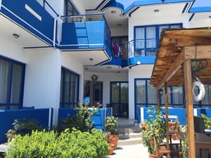 thumbnail: Front of property