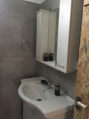 thumbnail: Bathroom sink