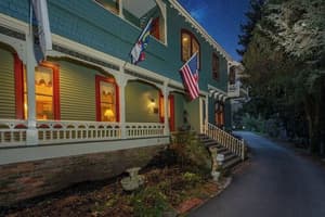 thumbnail: Front of property