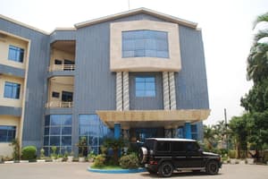 thumbnail: Exterior