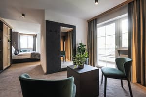 thumbnail: Interior detail