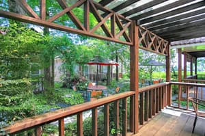 thumbnail: Exterior