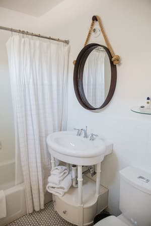 thumbnail: Bathroom sink