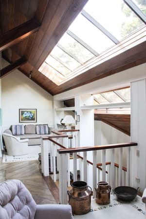 thumbnail: Interior entrance