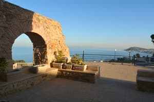 thumbnail: Exterior