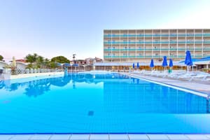 thumbnail: Outdoor pool