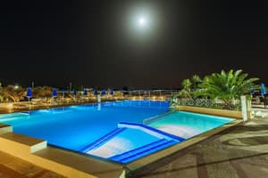 thumbnail: Outdoor pool