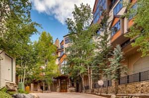 thumbnail: Exterior