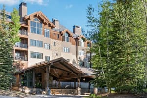 thumbnail: Exterior detail