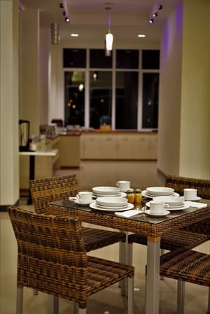thumbnail: Dining