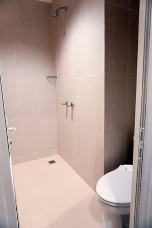 thumbnail: Bathroom shower
