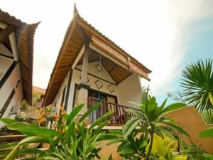 thumbnail: Exterior