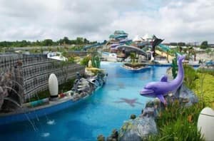 thumbnail: Outdoor pool
