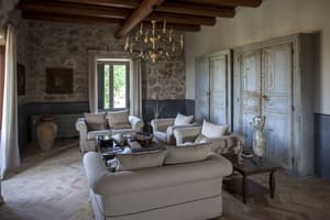 thumbnail: Interior detail