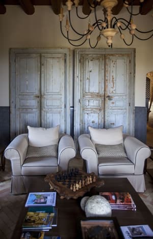 thumbnail: Interior detail