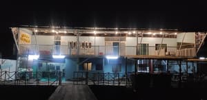 thumbnail: Exterior