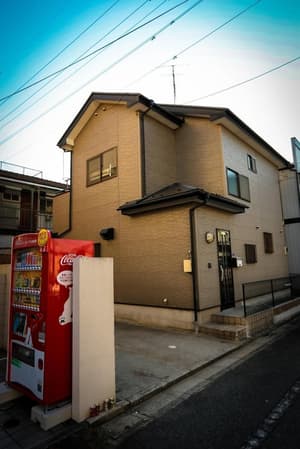 thumbnail: Exterior