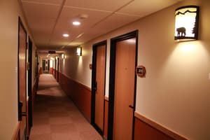 thumbnail: Hallway