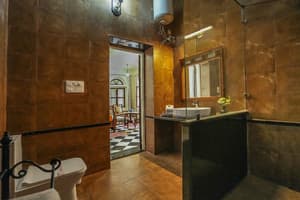 thumbnail: Interior