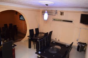 thumbnail: Bar (on property)