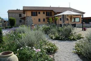 thumbnail: Exterior
