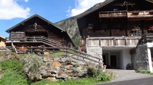 thumbnail: Exterior