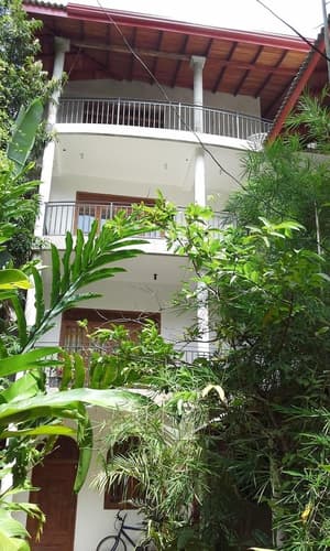 thumbnail: Exterior