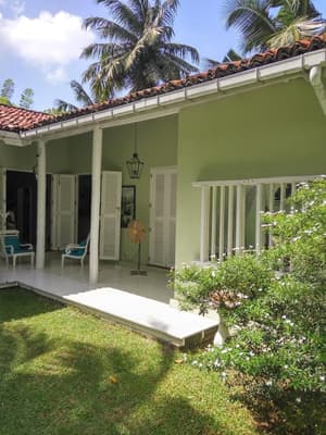 thumbnail: Exterior