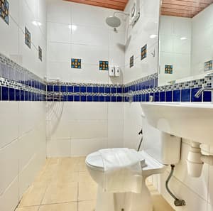 thumbnail: Bathroom