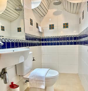 thumbnail: Bathroom