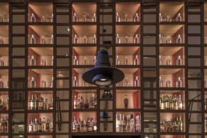 thumbnail: Bar (on property)