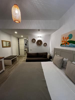 thumbnail: Room amenity