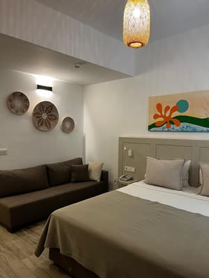 thumbnail: Room amenity