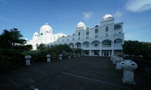 thumbnail: Front of property
