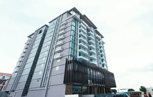 thumbnail: Front of property