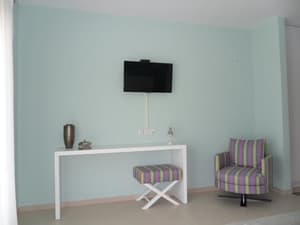 thumbnail: Room amenity